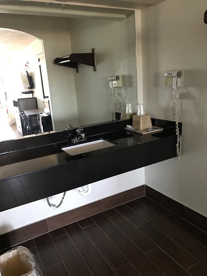 Moonlight Inn & Suites Jersey Village Extérieur photo